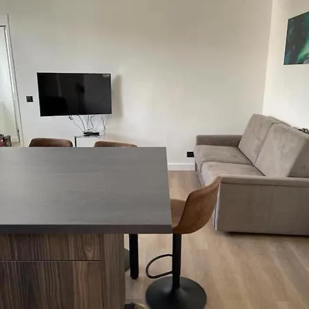 Superbe Appartement, Cannes, Refais A Neuf *